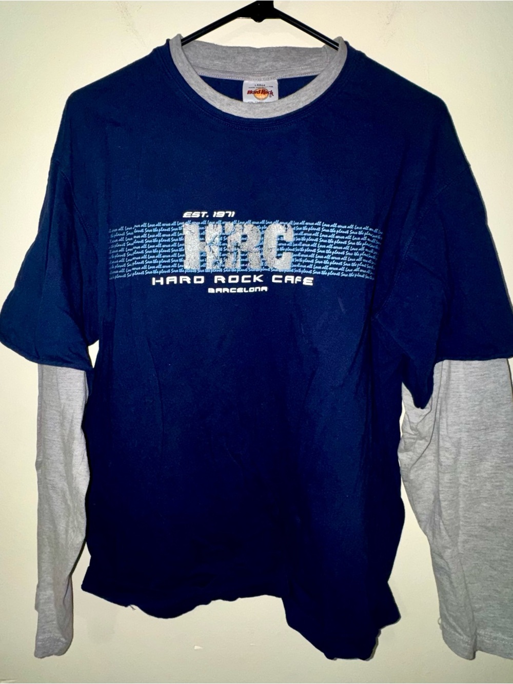 Vintage Y2K Hard Rock Cafe Barcelona Navy Blue Shirt with Gray Layered Sleeves